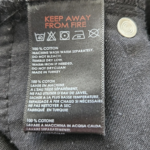 BDG Womens Black All Cotton Distressed Denim Mini Skirt Sz M Raw Hem Button Up - Picture 11 of 11